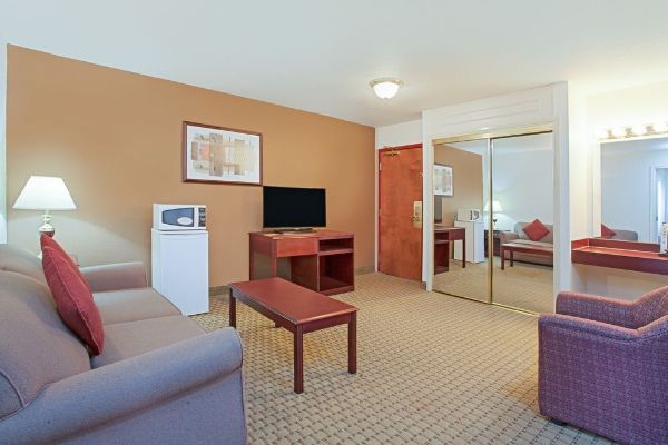 Ramada Red Deer Hotel and Suites